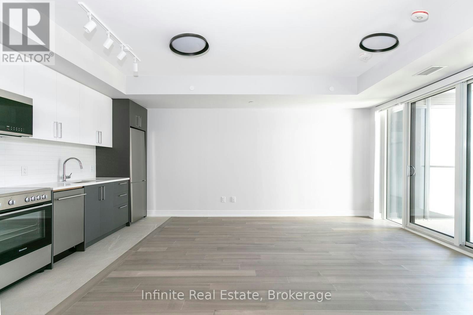 301-664 Spadina Avenue, Toronto, ON, M5S 2H7 - 2