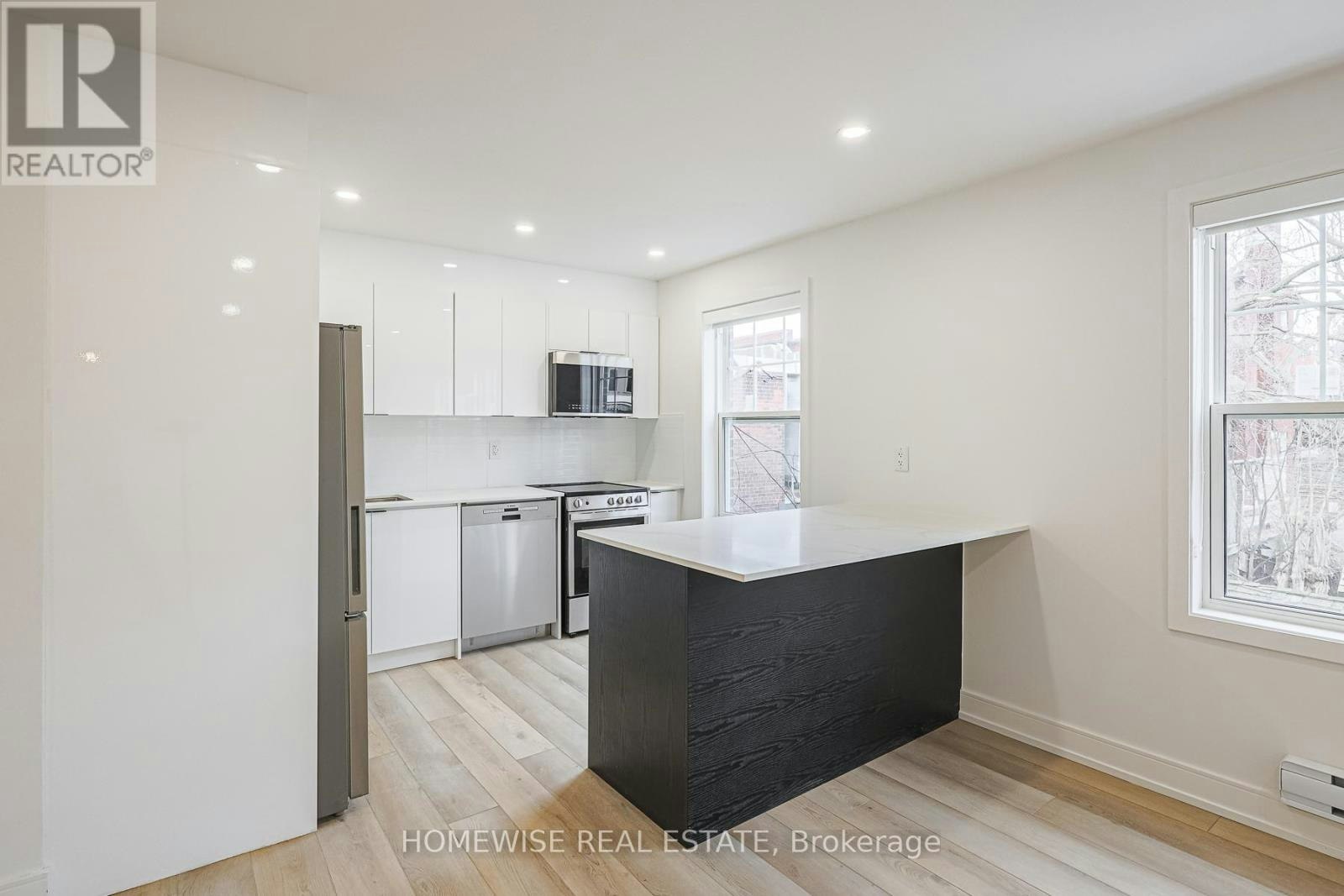 2-383 Spadina Road, Toronto, ON, M5P 2W1