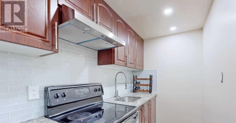 41 Thistle Avenue, Richmond Hill, ON, L4E 0B8 - 13