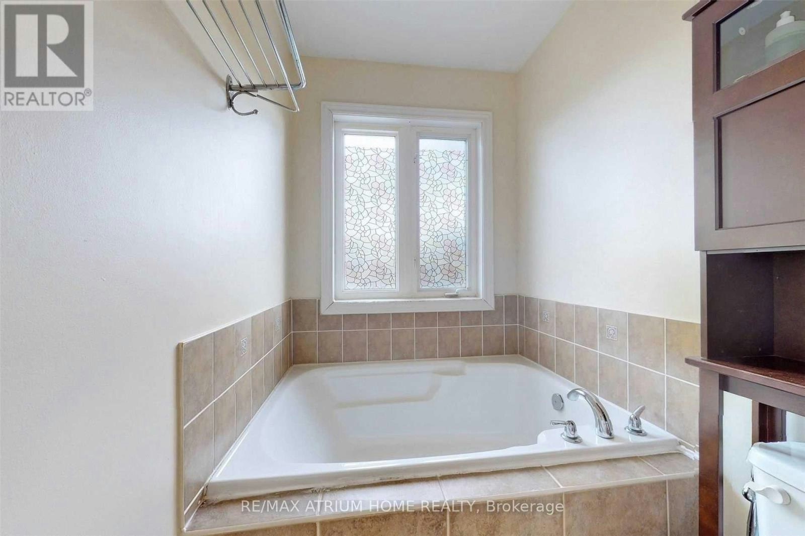 41 Thistle Avenue, Richmond Hill, ON, L4E 0B8 - 9
