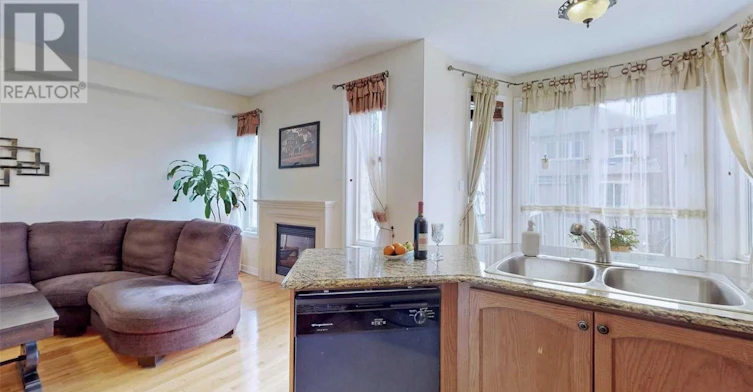 41 Thistle Avenue, Richmond Hill, ON, L4E 0B8 - 5