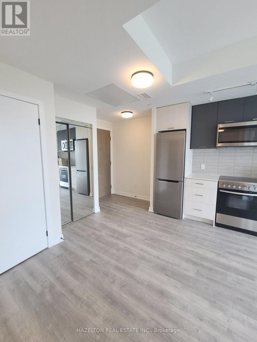 804-2300 St Clair Avenue W, Toronto, ON, M6N 0B3 - 8