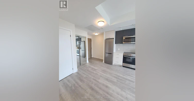 804-2300 St Clair Avenue W, Toronto, ON, M6N 0B3 - 8