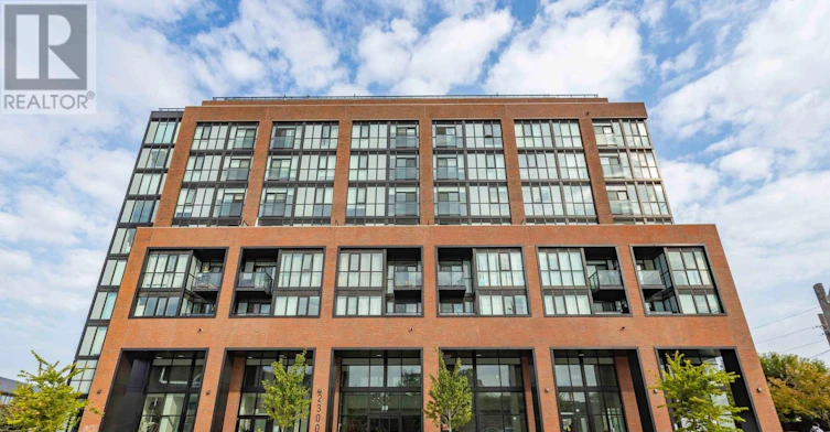 804-2300 St Clair Avenue W, Toronto, ON, M6N 0B3 - 2