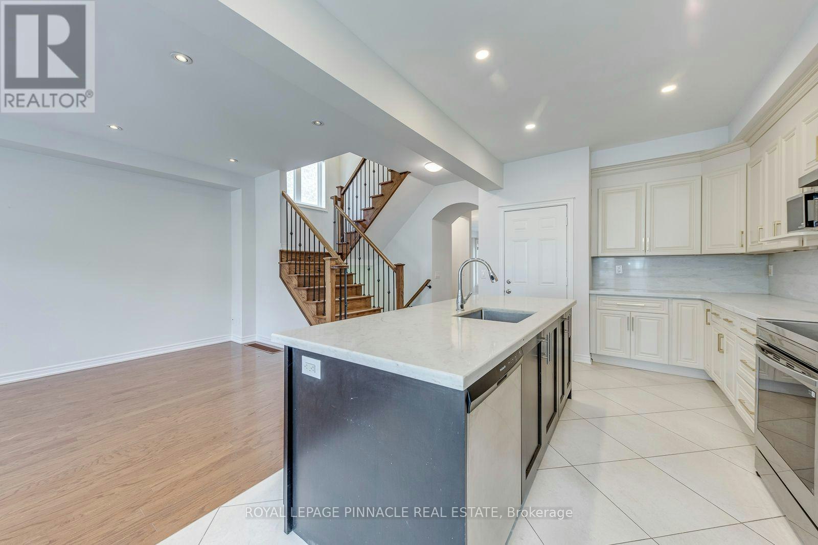 3111 Robert Brown Boulevard, Oakville, ON, L6M 0P9 - 16