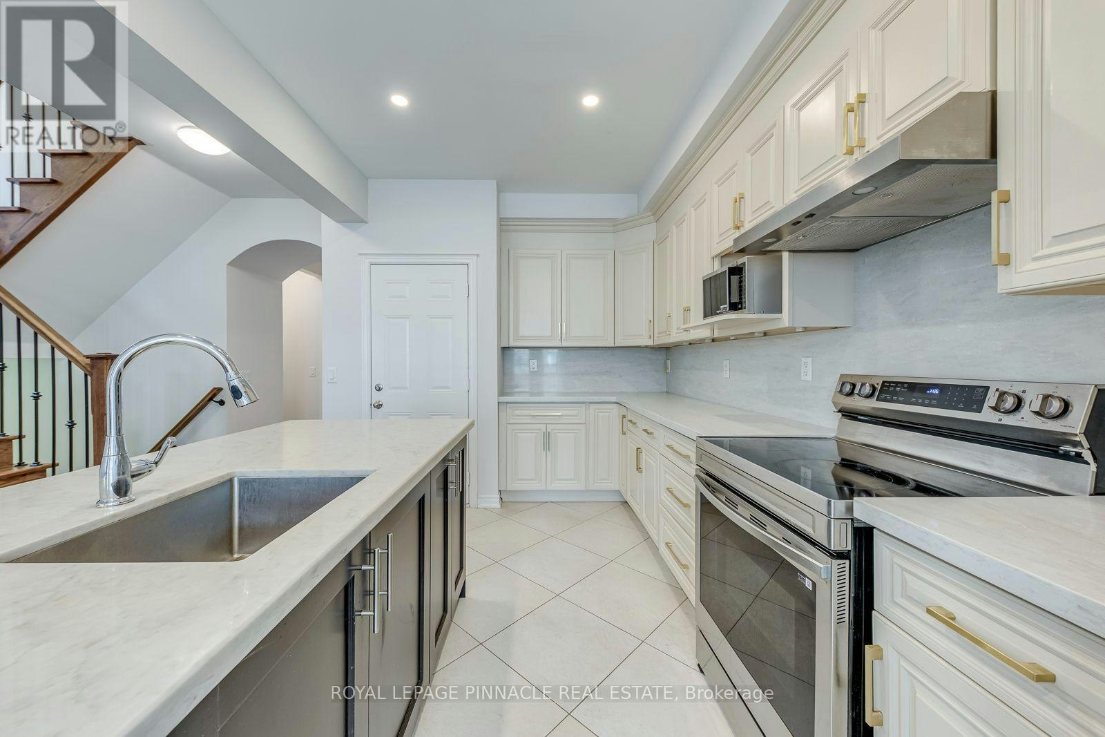 3111 Robert Brown Boulevard, Oakville, ON, L6M 0P9 - 17