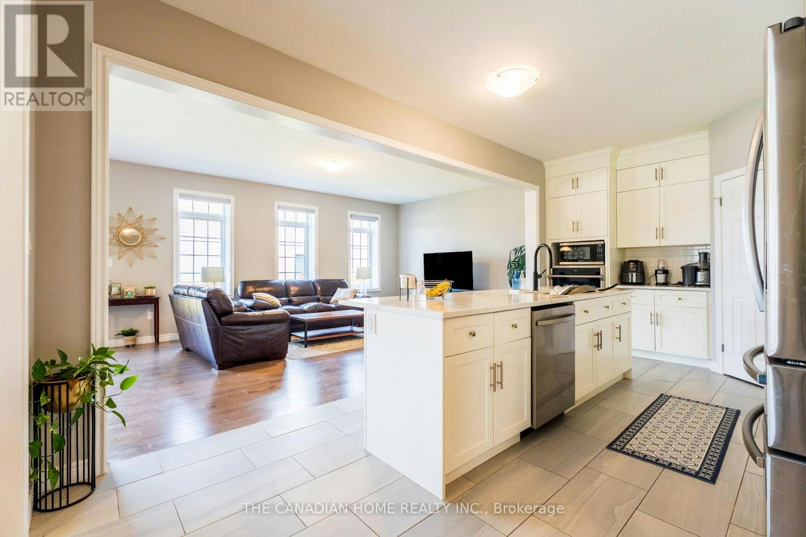 134 Tartan Avenue N, Kitchener, ON, N2R 0N4 - 4
