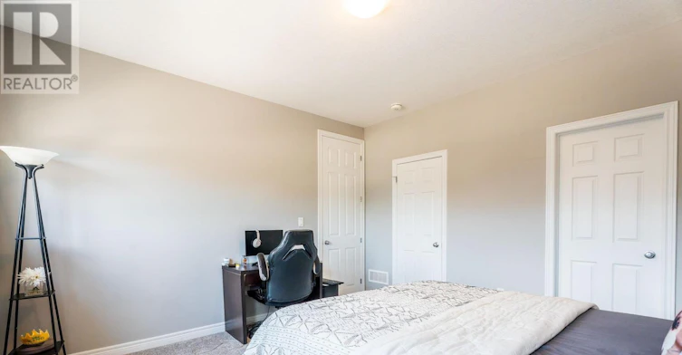 134 Tartan Avenue N, Kitchener, ON, N2R 0N4 - 25