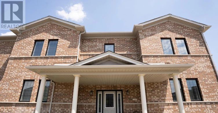 134 Tartan Avenue N, Kitchener, ON, N2R 0N4