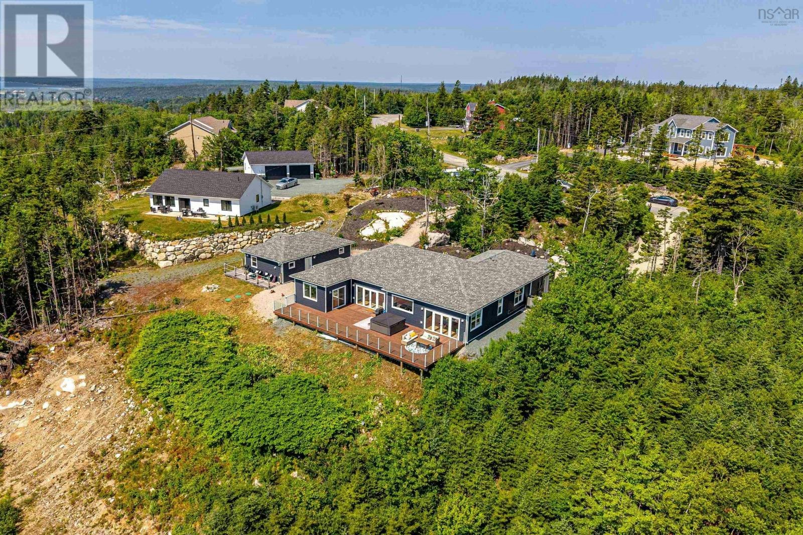 107 Amelinda Crescent, Boutiliers Point, NS, B3Z 1X5