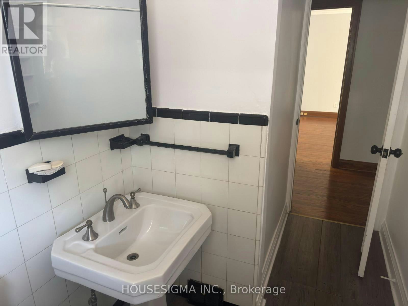 MAIN-206 Burnett Avenue, Toronto, ON, M2N 1V8 - 13