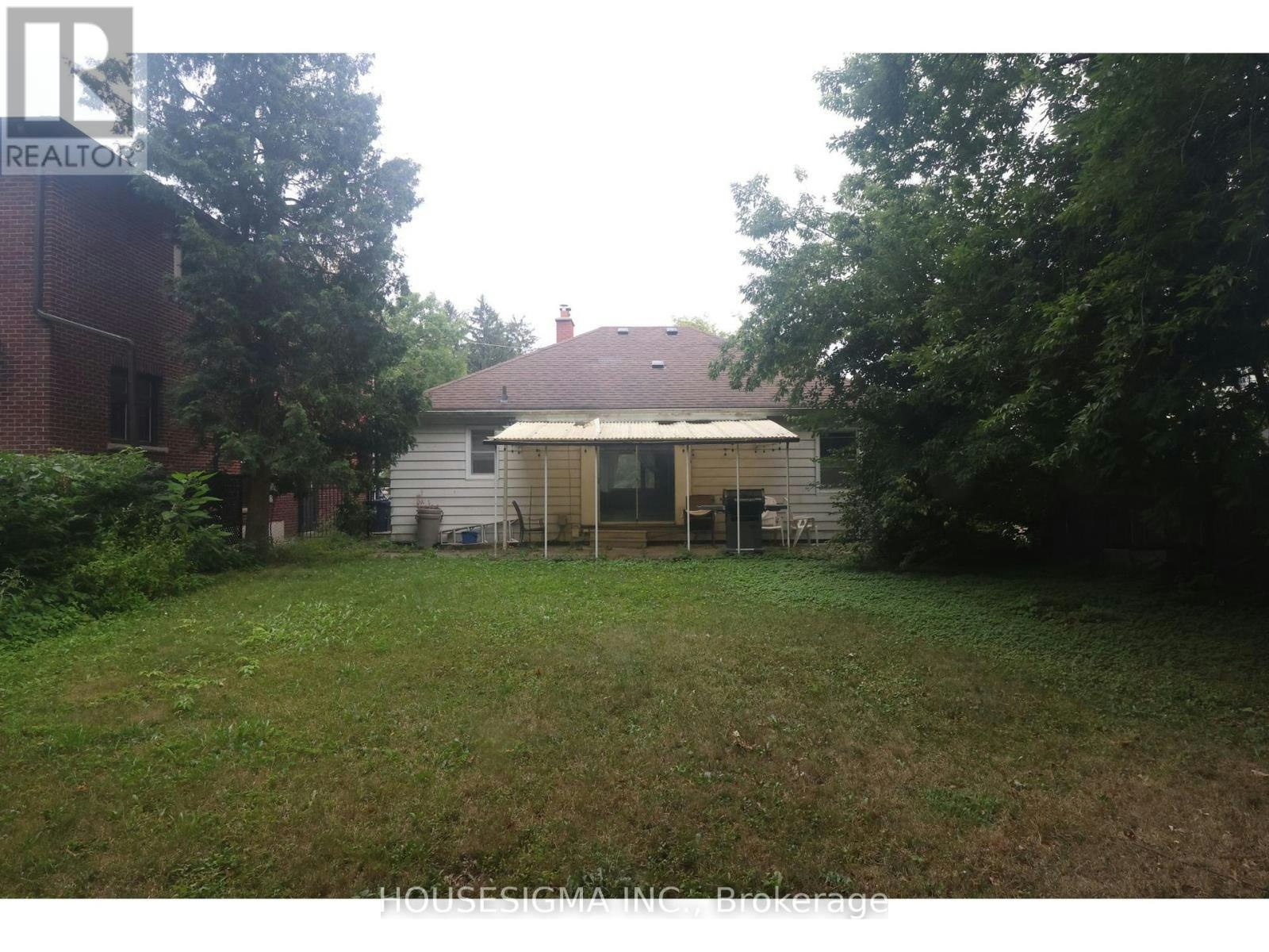 MAIN-206 Burnett Avenue, Toronto, ON, M2N 1V8 - 14