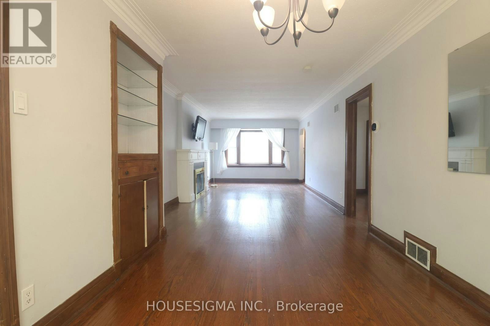 MAIN-206 Burnett Avenue, Toronto, ON, M2N 1V8 - 5