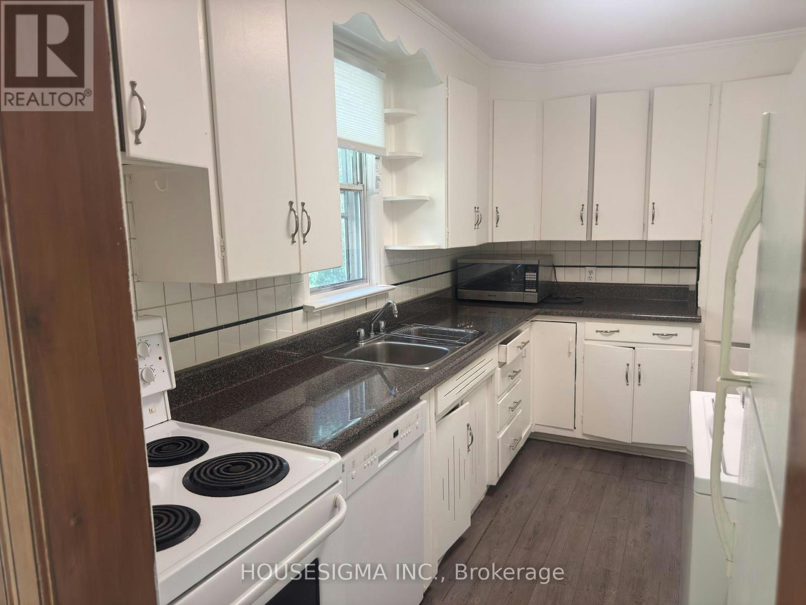 MAIN-206 Burnett Avenue, Toronto, ON, M2N 1V8 - 8