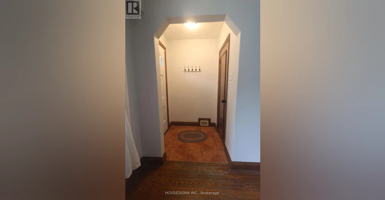MAIN-206 Burnett Avenue, Toronto, ON, M2N 1V8 - 2