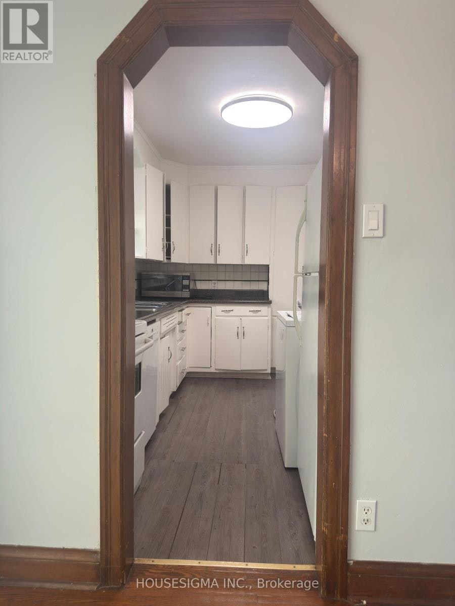 MAIN-206 Burnett Avenue, Toronto, ON, M2N 1V8 - 7