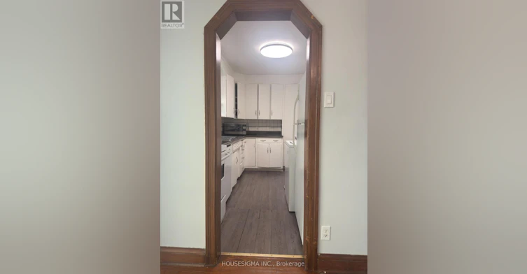 MAIN-206 Burnett Avenue, Toronto, ON, M2N 1V8 - 7