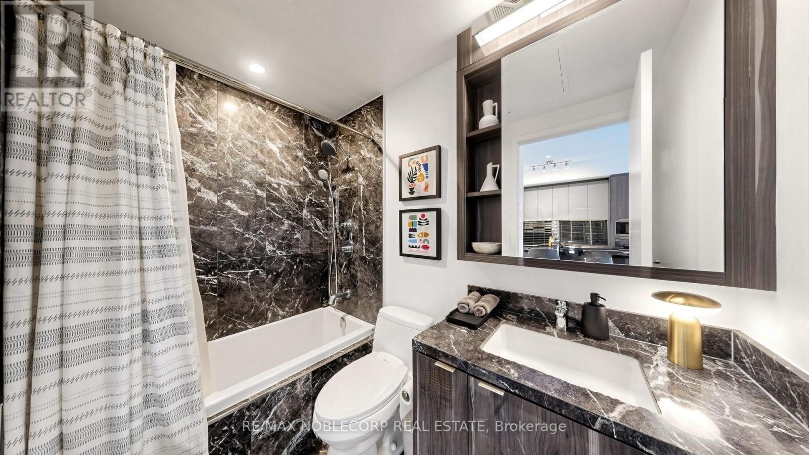 3906-115 Blue Jays Way, Toronto, ON, M5V 0N4 - 18