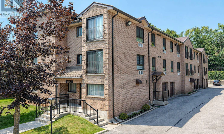 307-1047 Mississaga Street W