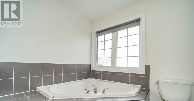 7 Gordon Landon Drive, Markham, ON, L6B 0X9 - 42