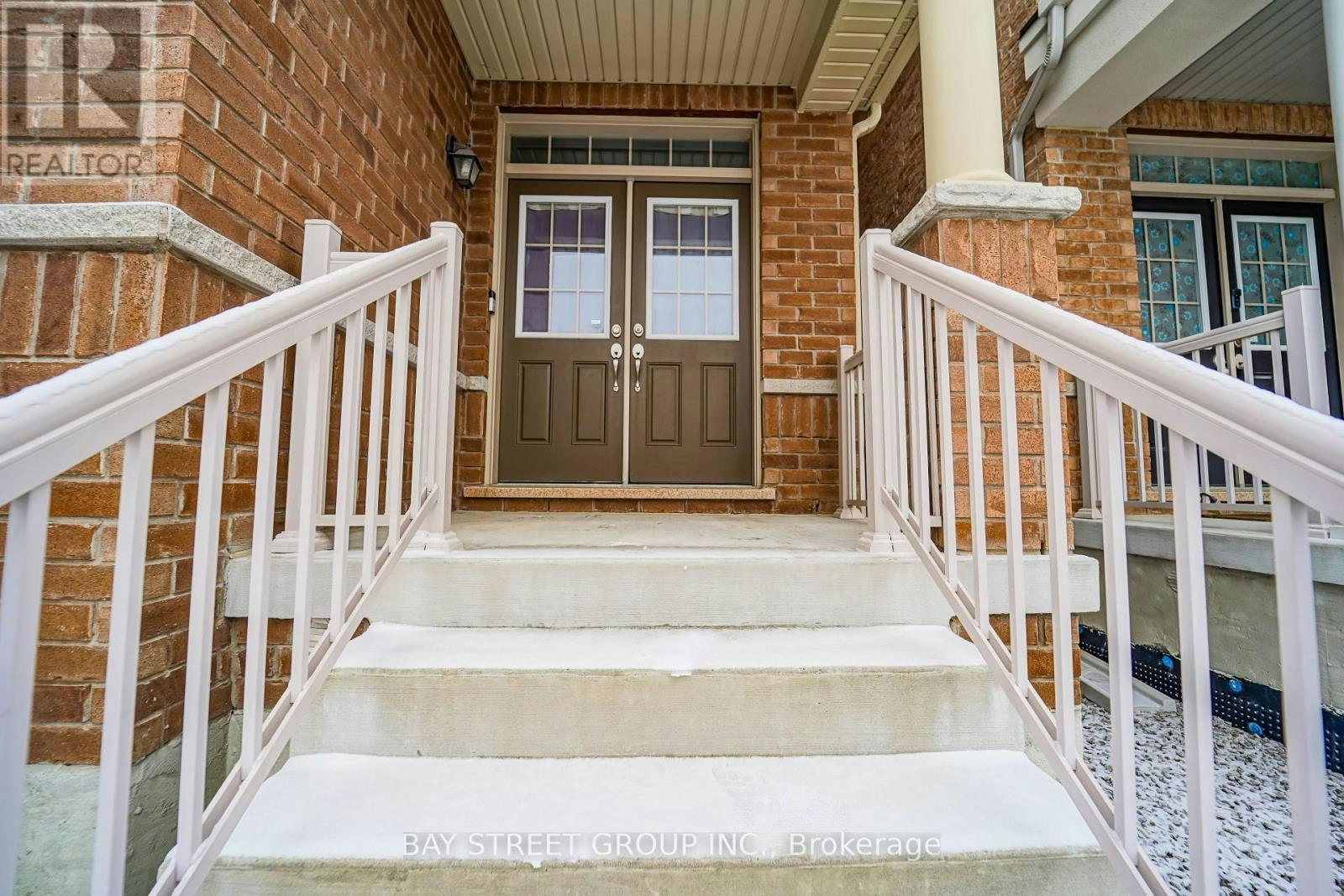7 Gordon Landon Drive, Markham, ON, L6B 0X9 - 2
