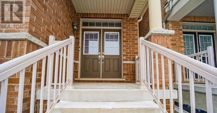 7 Gordon Landon Drive, Markham, ON, L6B 0X9 - 2
