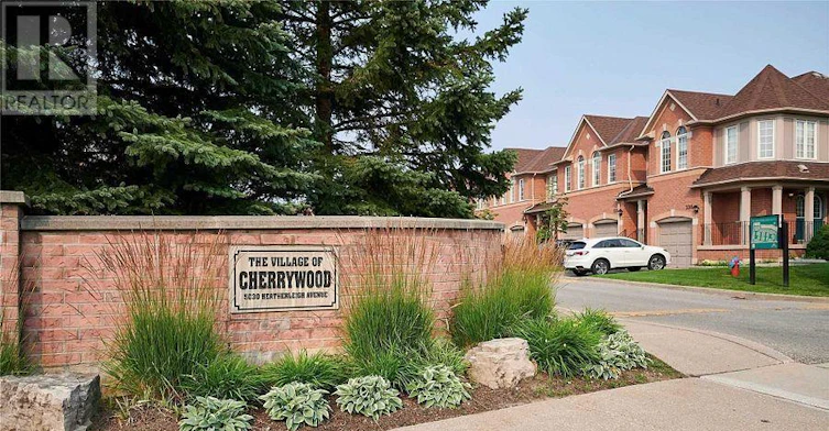 101-5030 Heatherleigh Avenue N, Mississauga, ON, L5V 2G7 - 17