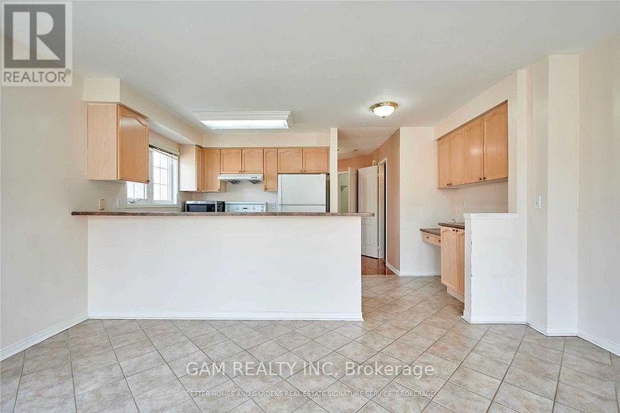 101-5030 Heatherleigh Avenue N, Mississauga, ON, L5V 2G7 - 5