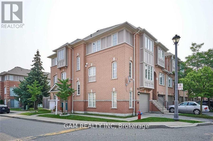 101-5030 Heatherleigh Avenue N, Mississauga, ON, L5V 2G7