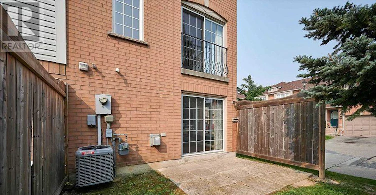 101-5030 Heatherleigh Avenue N, Mississauga, ON, L5V 2G7 - 15