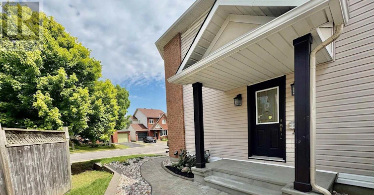 52 Collington Street, Ottawa, ON, K2G 6X3 - 3