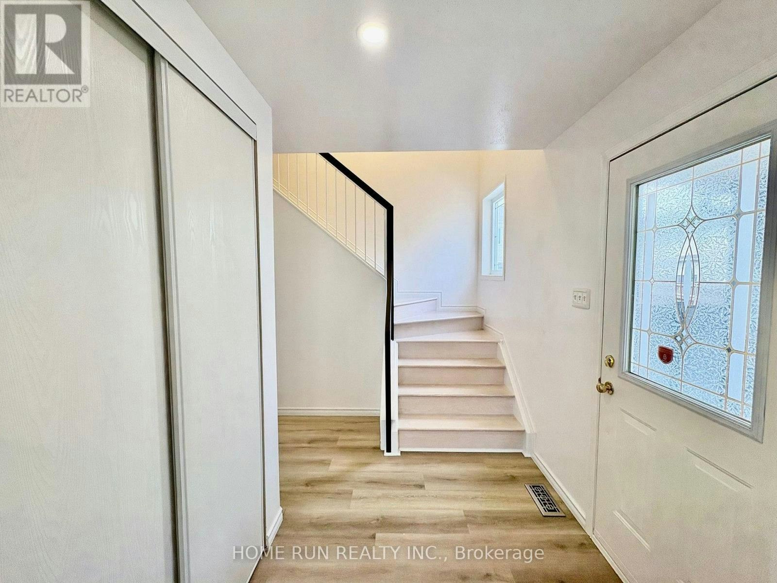 52 Collington Street, Ottawa, ON, K2G 6X3 - 4