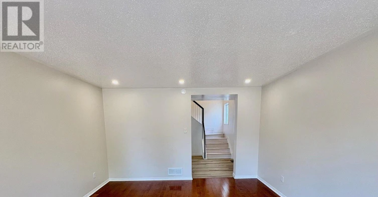 52 Collington Street, Ottawa, ON, K2G 6X3 - 7