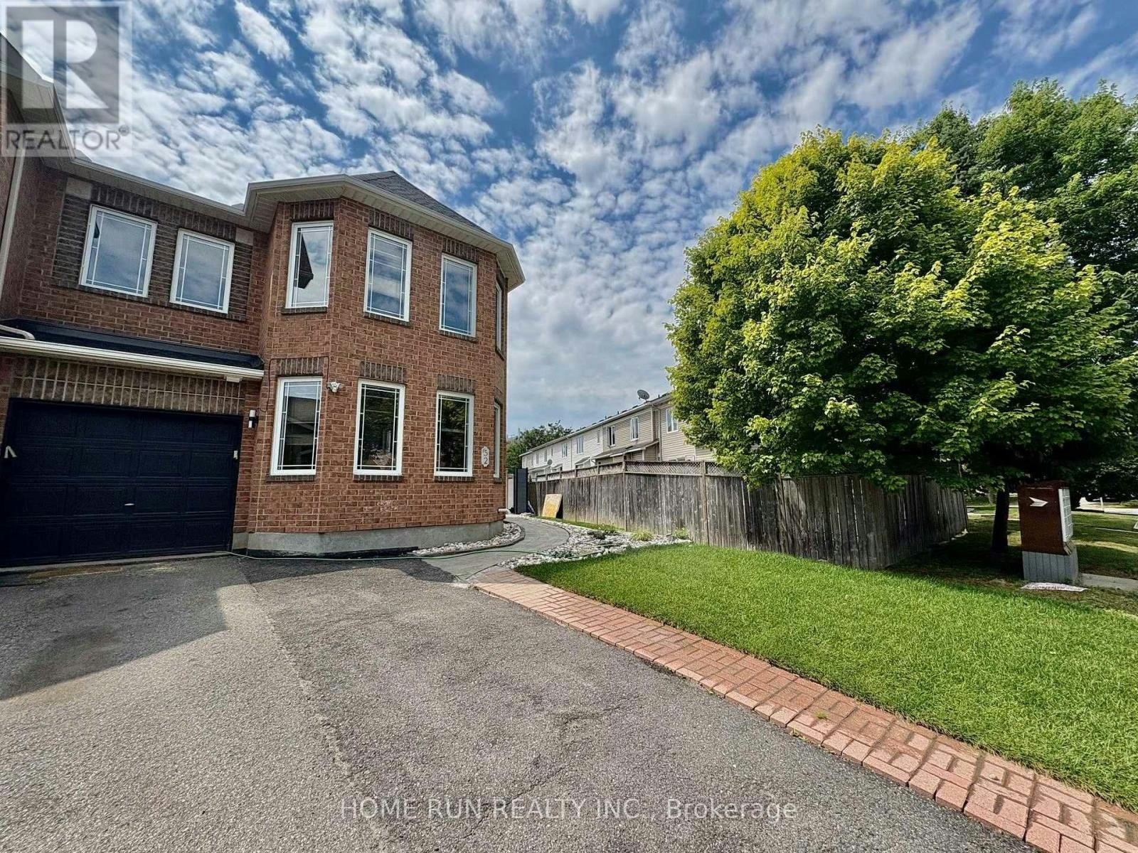 52 Collington Street, Ottawa, ON, K2G 6X3