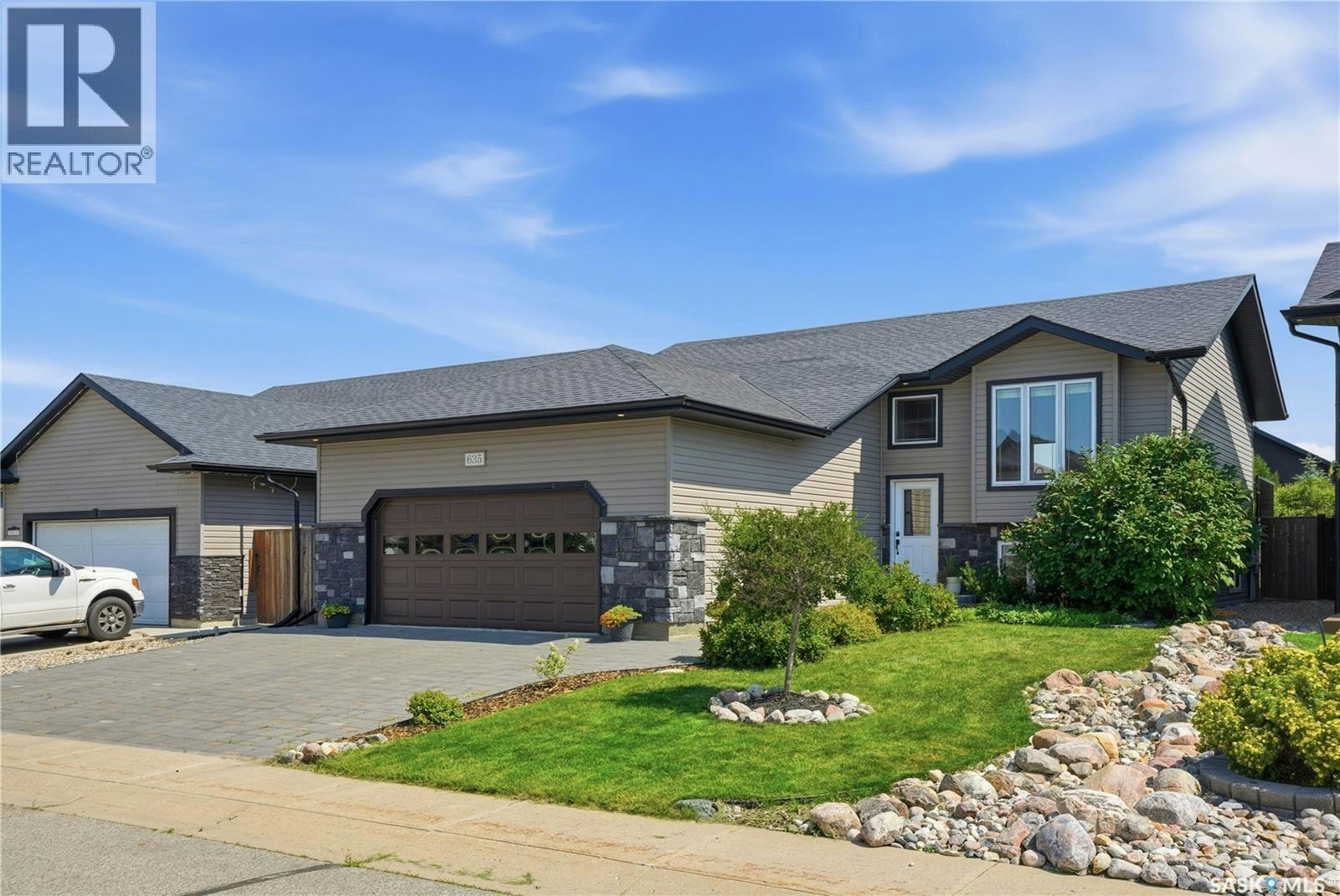 635 Redwood Crescent, Warman, SK, S0K 4S2