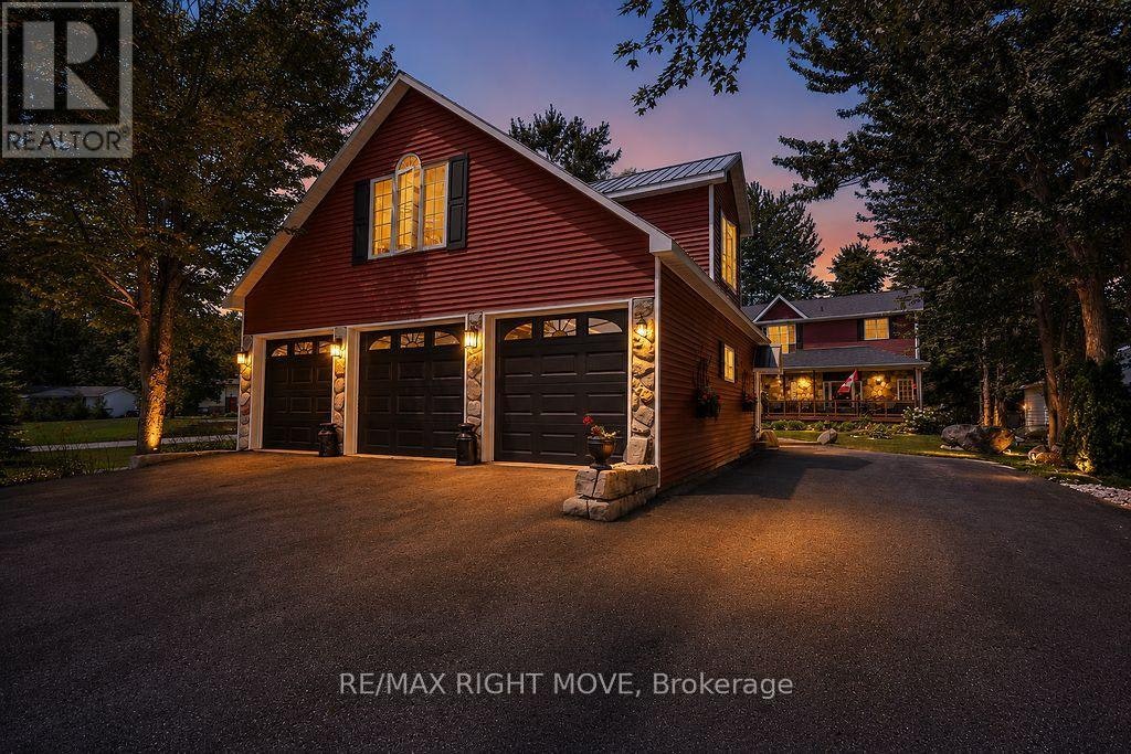 2636 Westshore Crescent, Severn, ON, L3V 0V8
