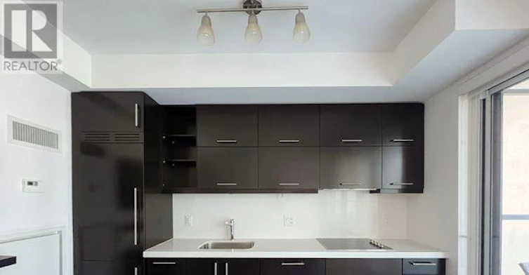 610-65 St. Mary Street, Toronto, ON, M5S 0A6 - 3