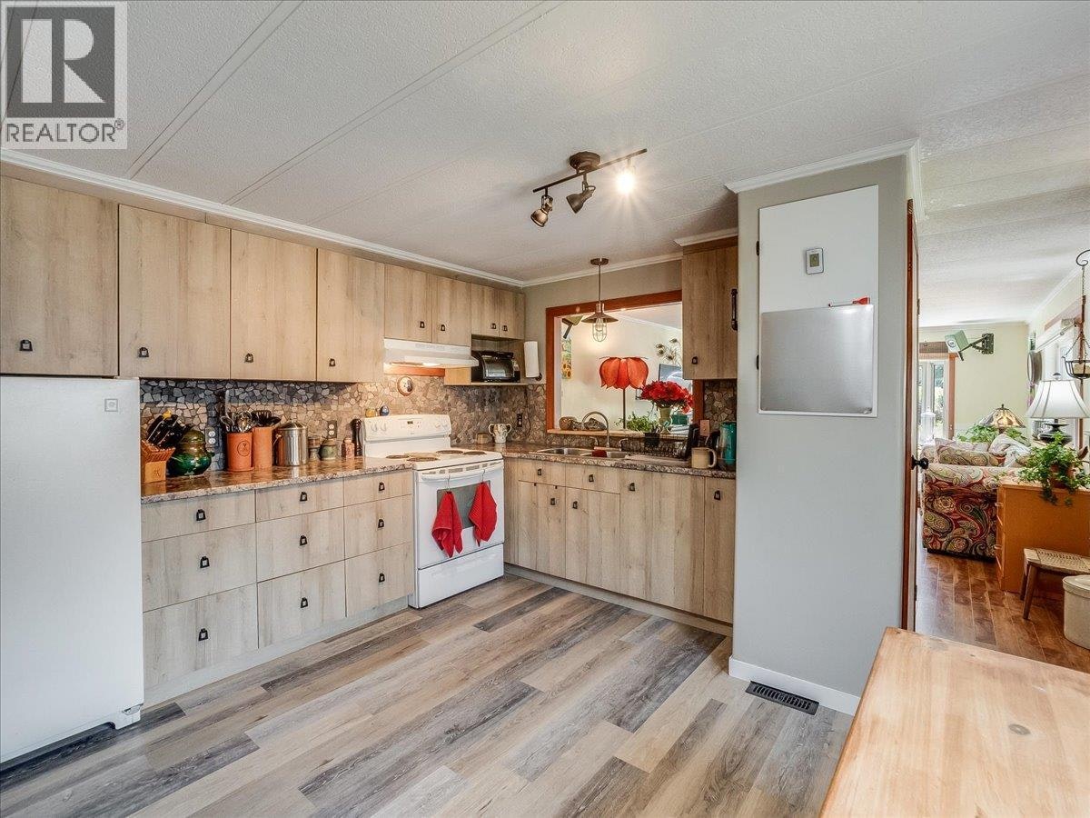 18-2917 Georama Road, Nelson, BC, V1L 6Y7 - 23