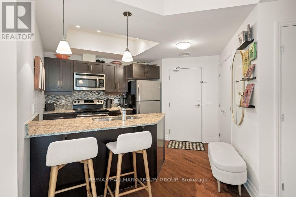 514-235 Kent Street, Ottawa, ON, K2P 1Z9 - 4