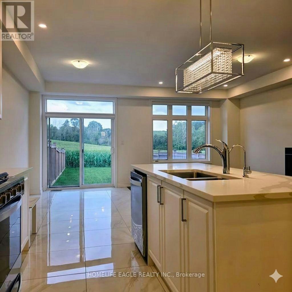 321 Silk Twist Drive, East Gwillimbury, ON, L9N 1R8 - 3