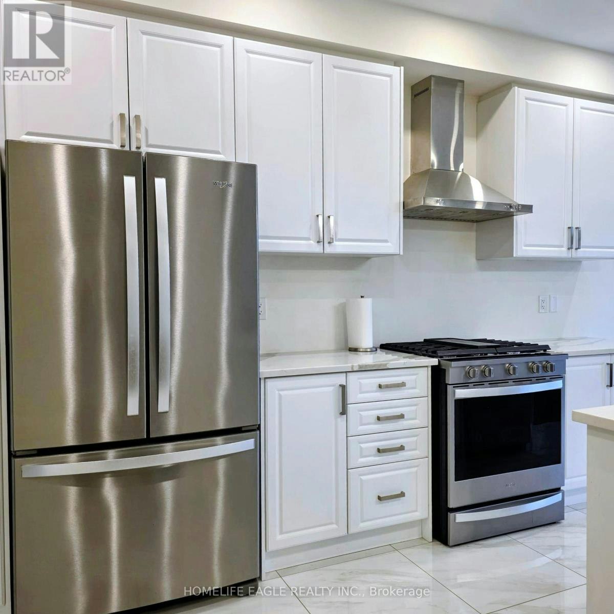 321 Silk Twist Drive, East Gwillimbury, ON, L9N 1R8 - 4