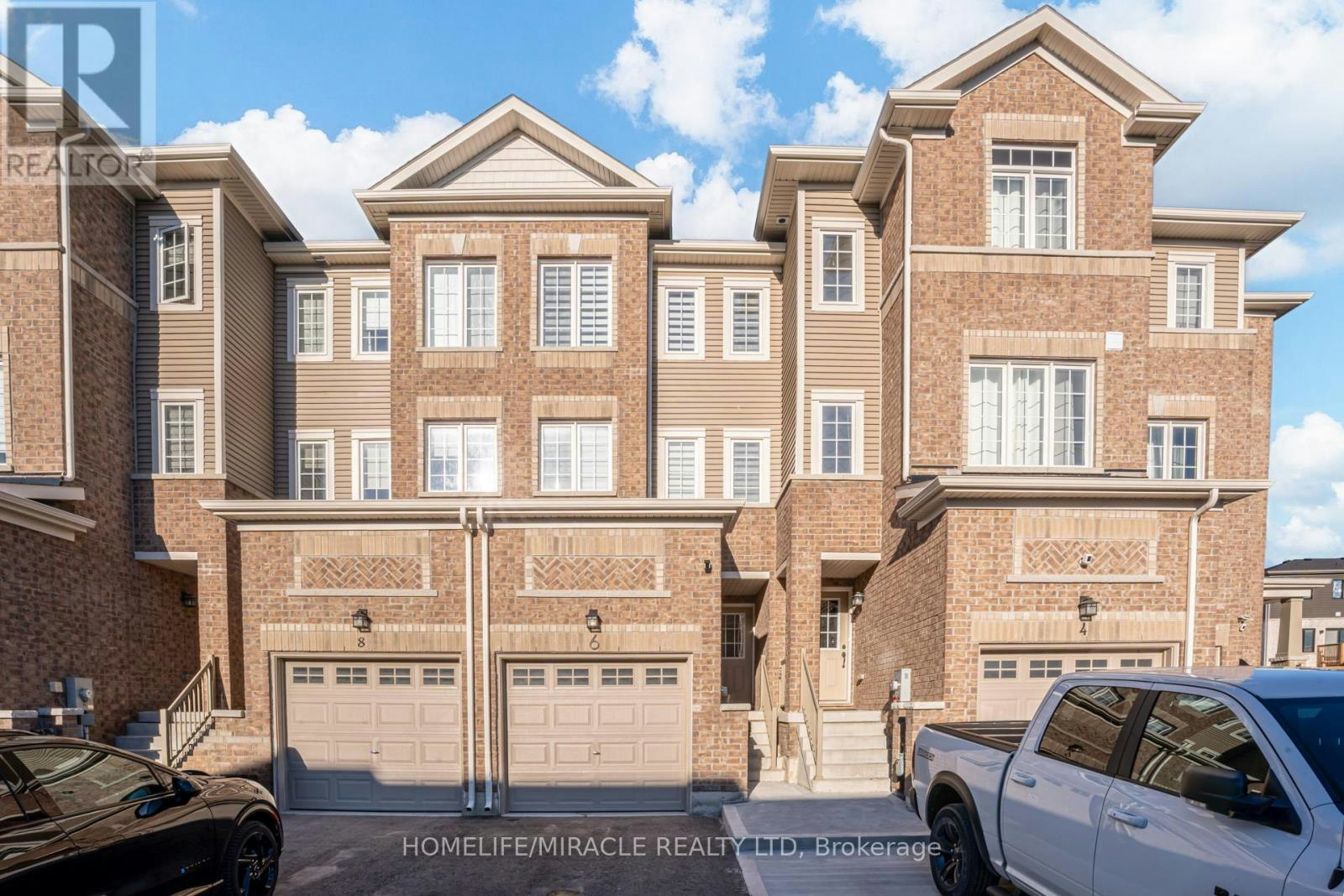 6 Pumpkin Corner Crescent, Barrie, ON, L9J 0T6