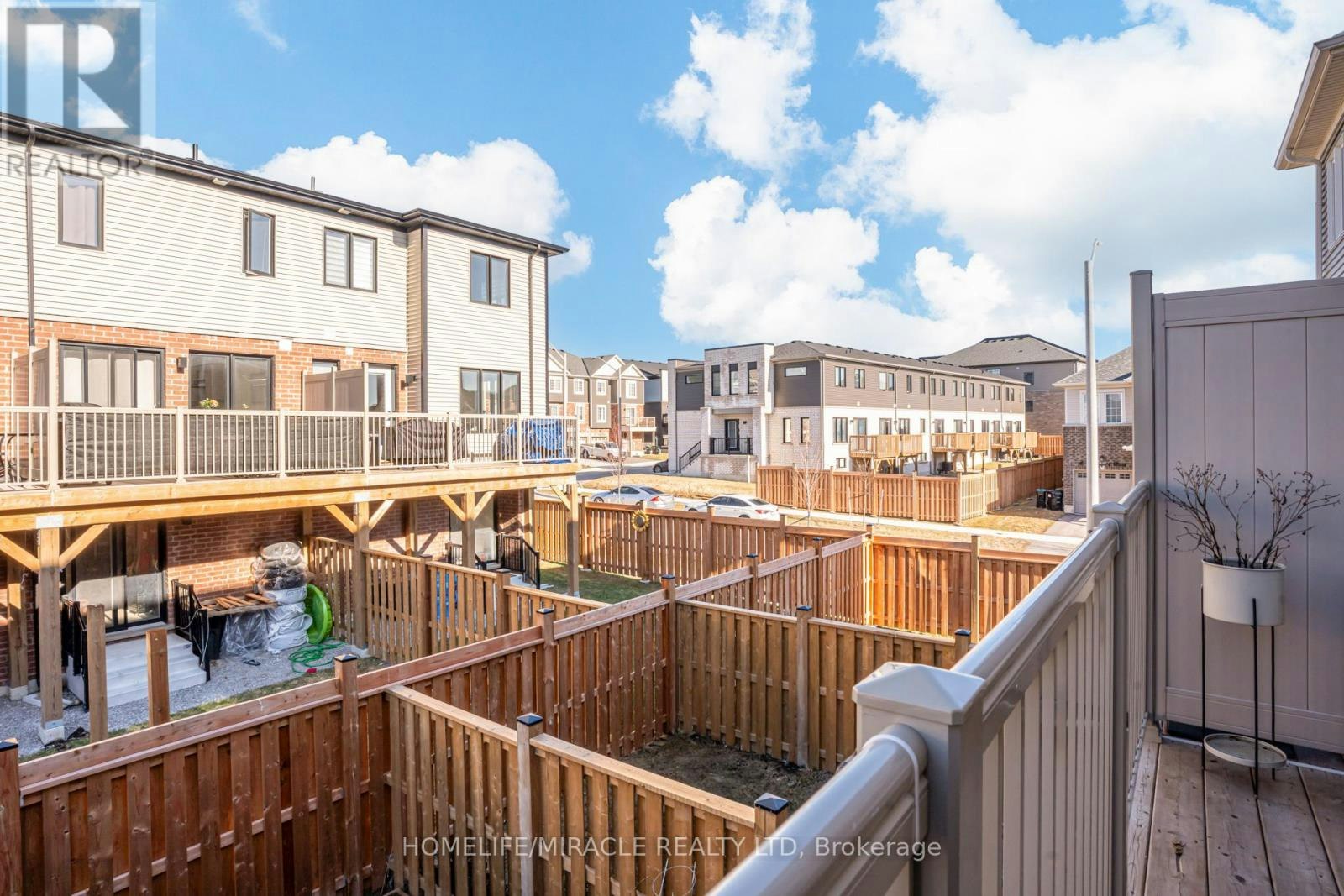 6 Pumpkin Corner Crescent, Barrie, ON, L9J 0T6 - 26