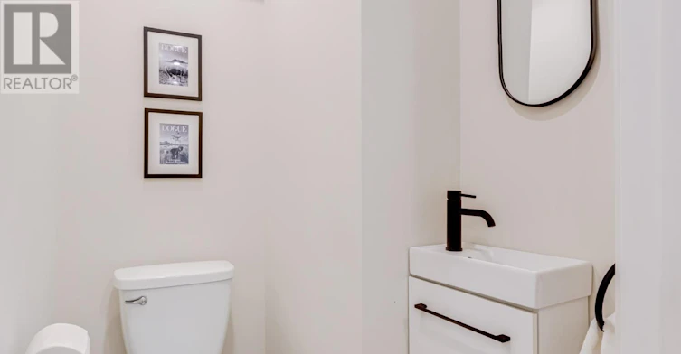 6 Pumpkin Corner Crescent, Barrie, ON, L9J 0T6 - 10