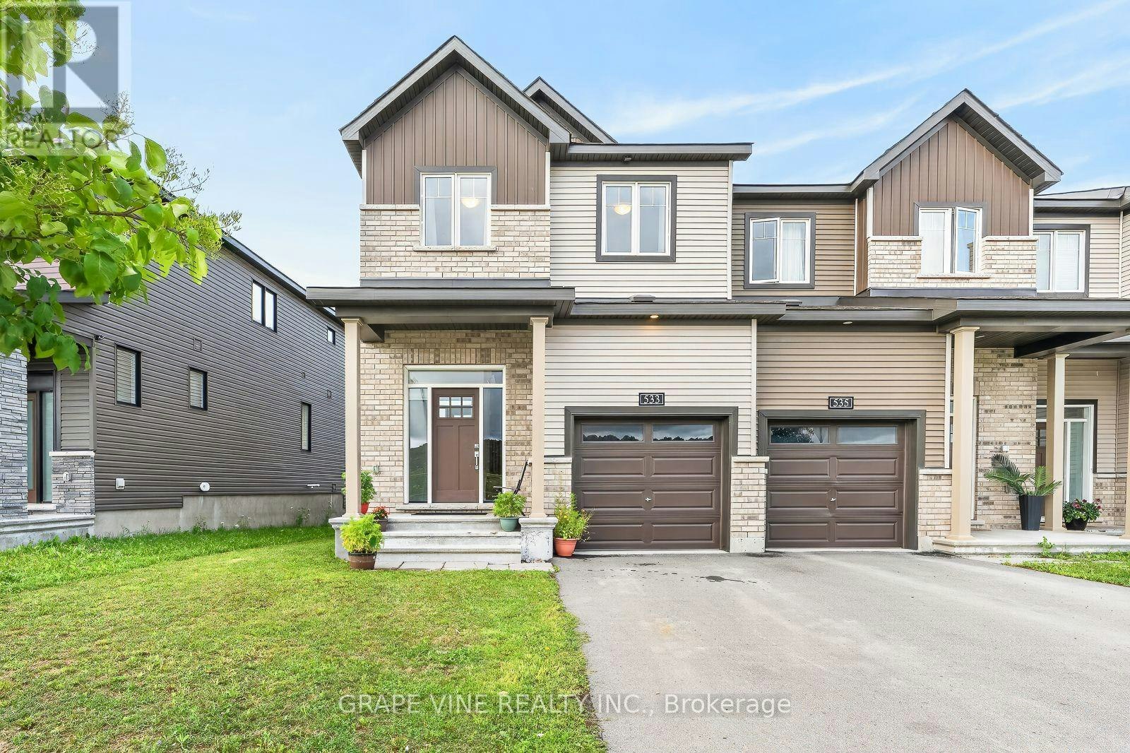 533 Winterset Road, Ottawa, ON, K2T 0P4