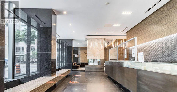 1909-770 Bay Street, Toronto, ON, M5G 0A6 - 4