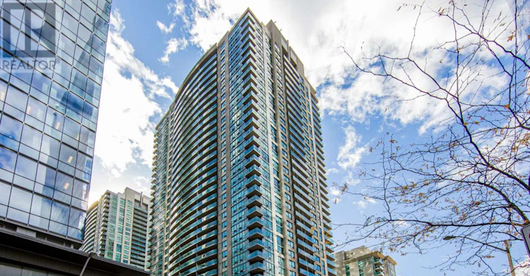 3703-30 Grand Trunk Crescent, Toronto, ON, M5J 3A4