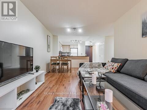 3703-30 Grand Trunk Crescent, Toronto, ON, M5J 3A4 - 4