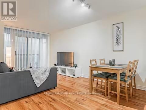 3703-30 Grand Trunk Crescent, Toronto, ON, M5J 3A4 - 3