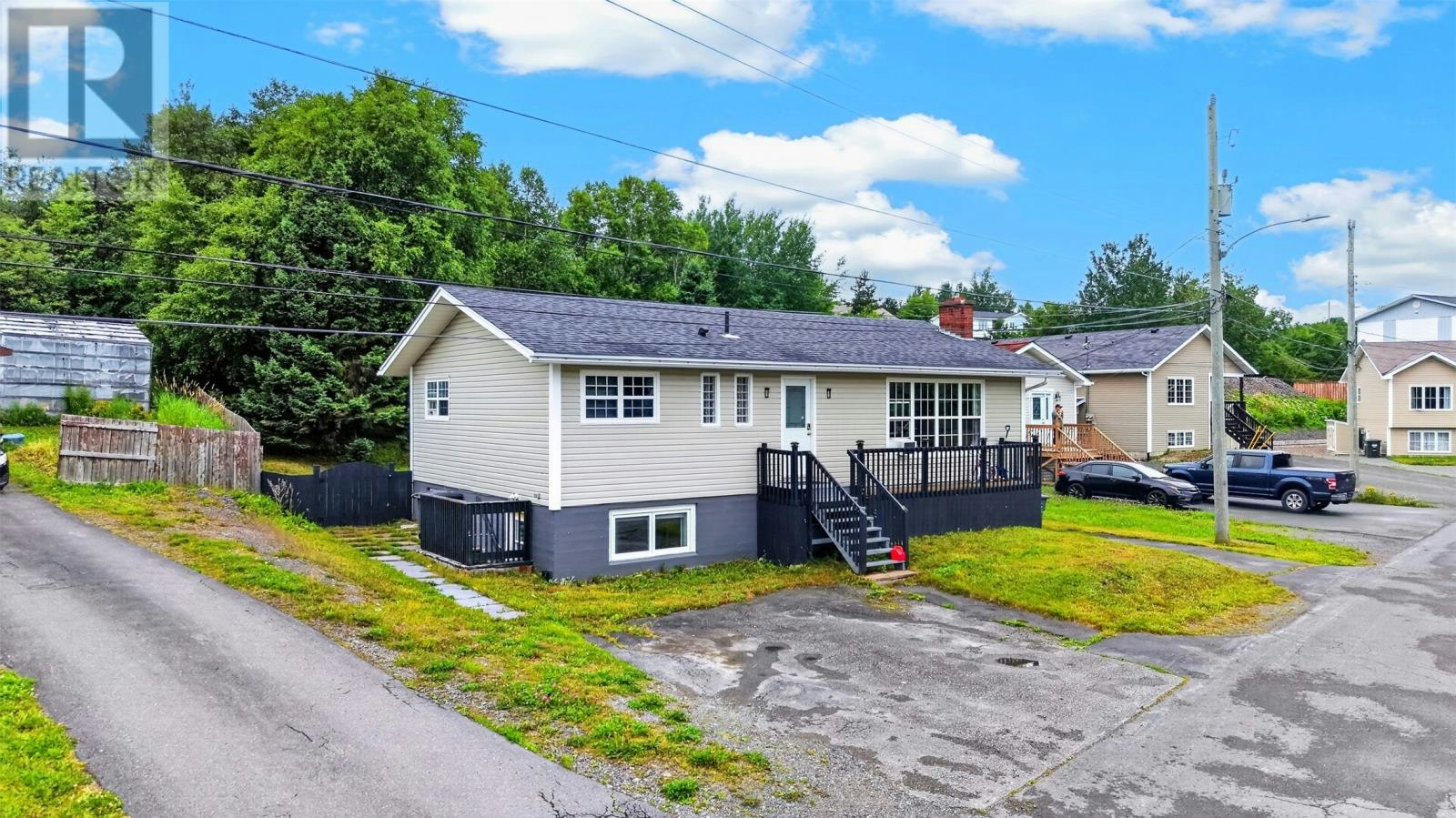 27 Valley Road, Clarenville, NL, A5A 1Z8